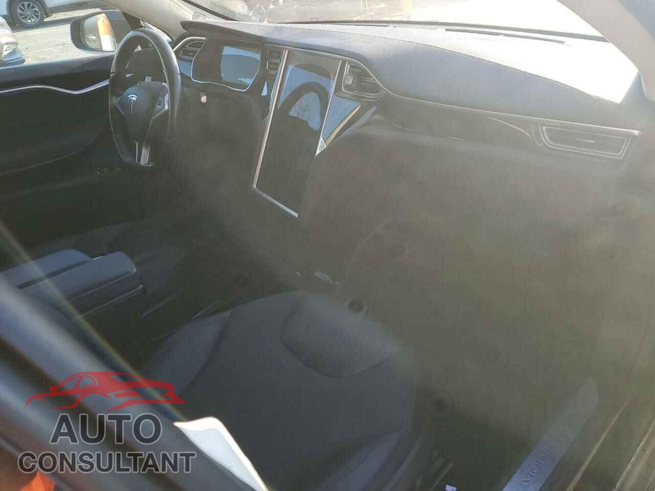TESLA MODEL S 2015 - 5YJSA1E23FF112940