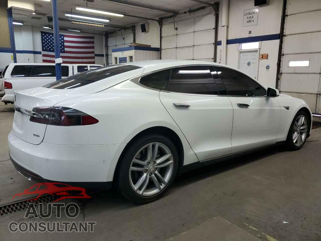 TESLA MODEL S 2015 - 5YJSA1H2XFF080919