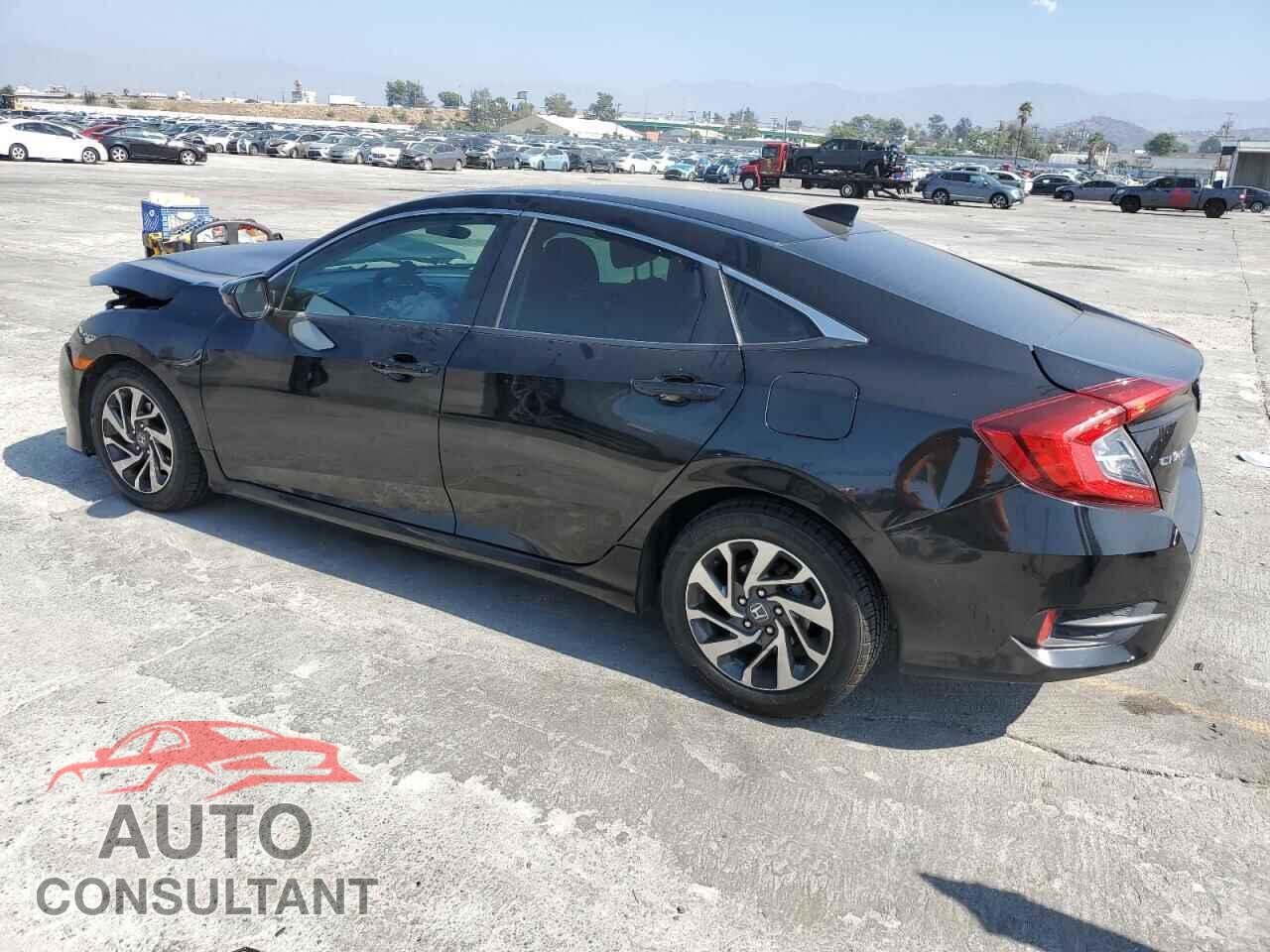 HONDA CIVIC 2018 - 19XFC2F76JE200455
