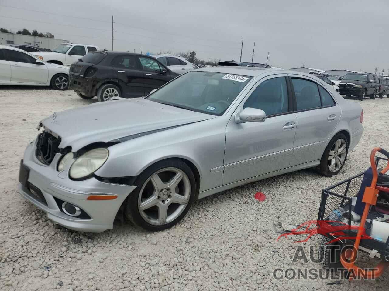 MERCEDES-BENZ E-CLASS 2009 - WDBUF56X19B397204