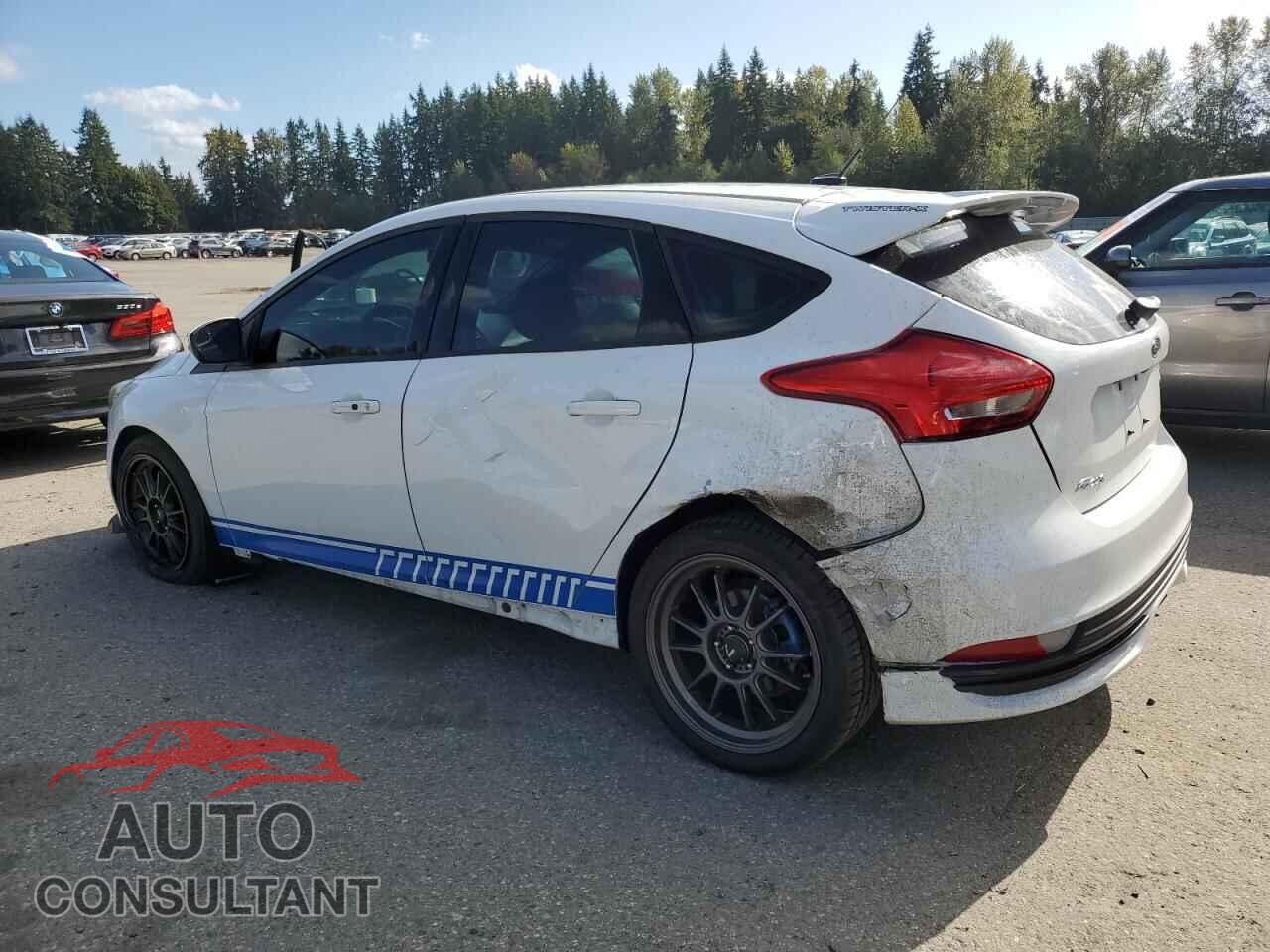 FORD FOCUS 2016 - 1FADP3L95GL392108