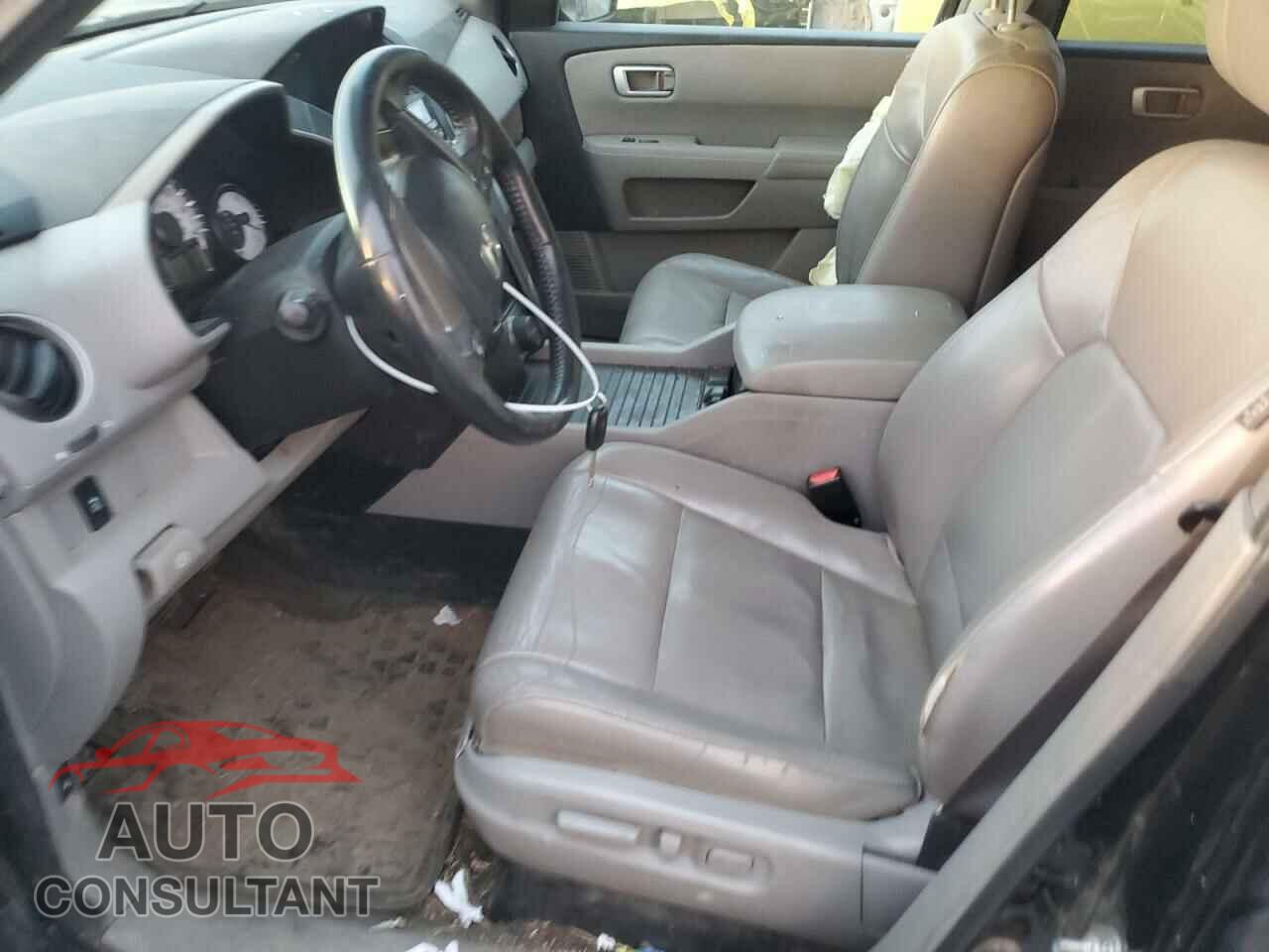HONDA PILOT 2013 - 5FNYF4H68DB004368