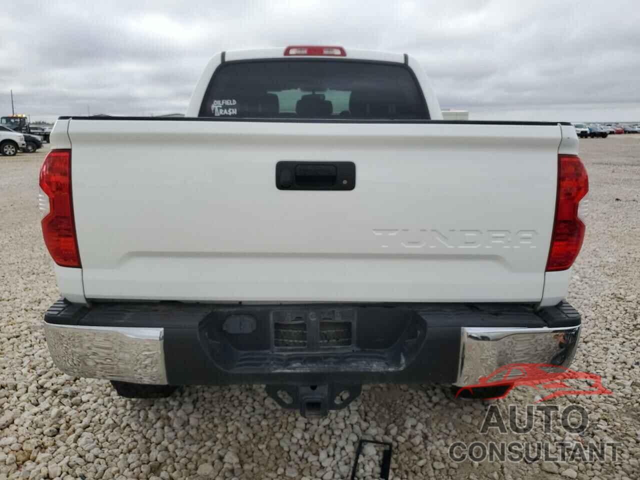 TOYOTA TUNDRA 2017 - 5TFEM5F10HX121539