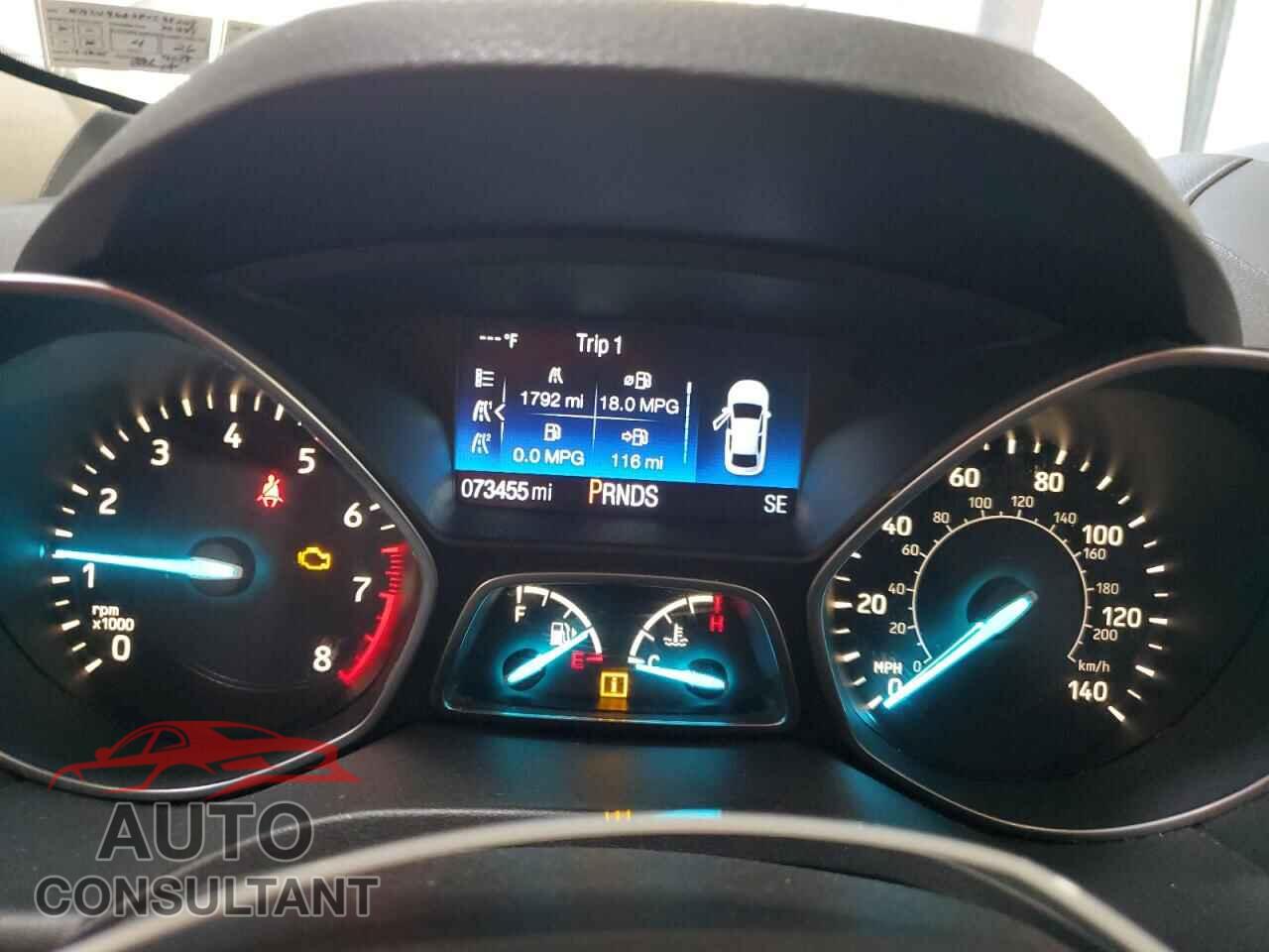 FORD ESCAPE 2017 - 1FMCU9GD2HUC98369