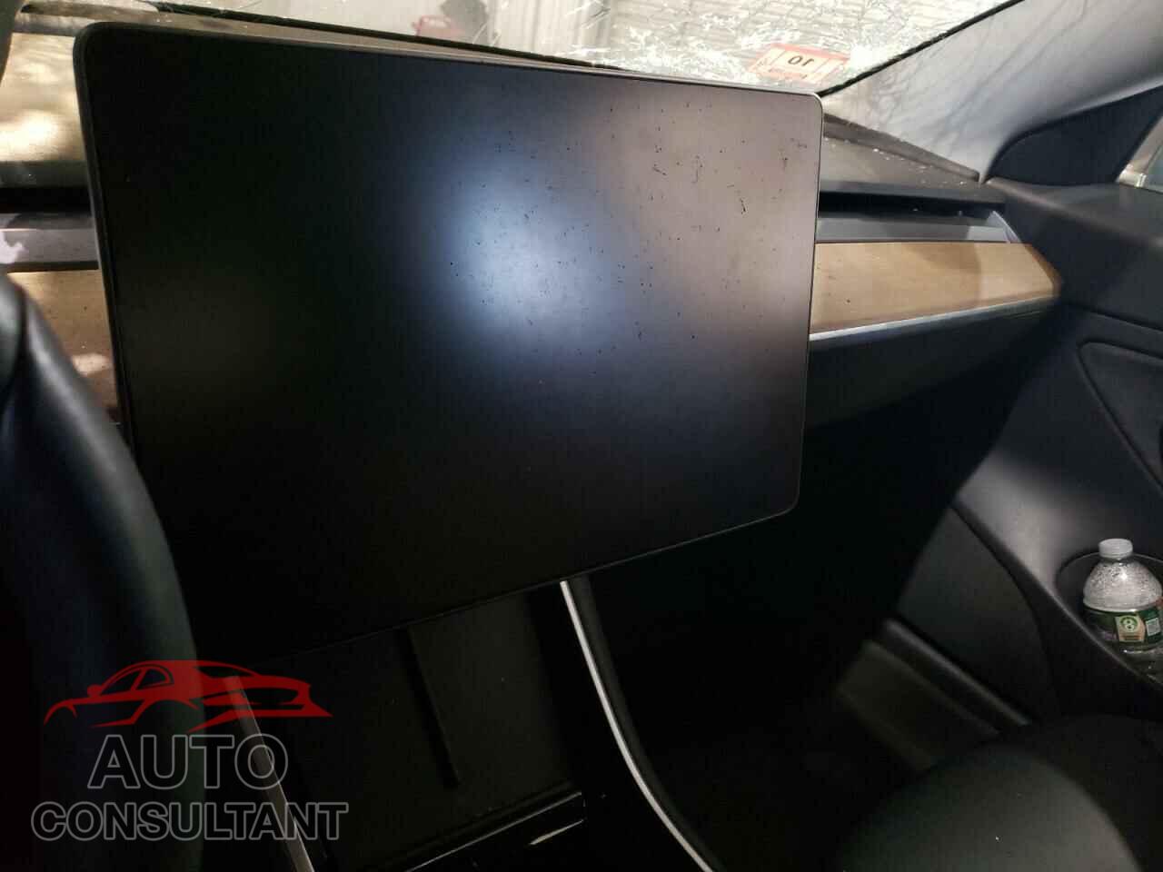 TESLA MODEL 3 2019 - 5YJ3E1EA9KF411150