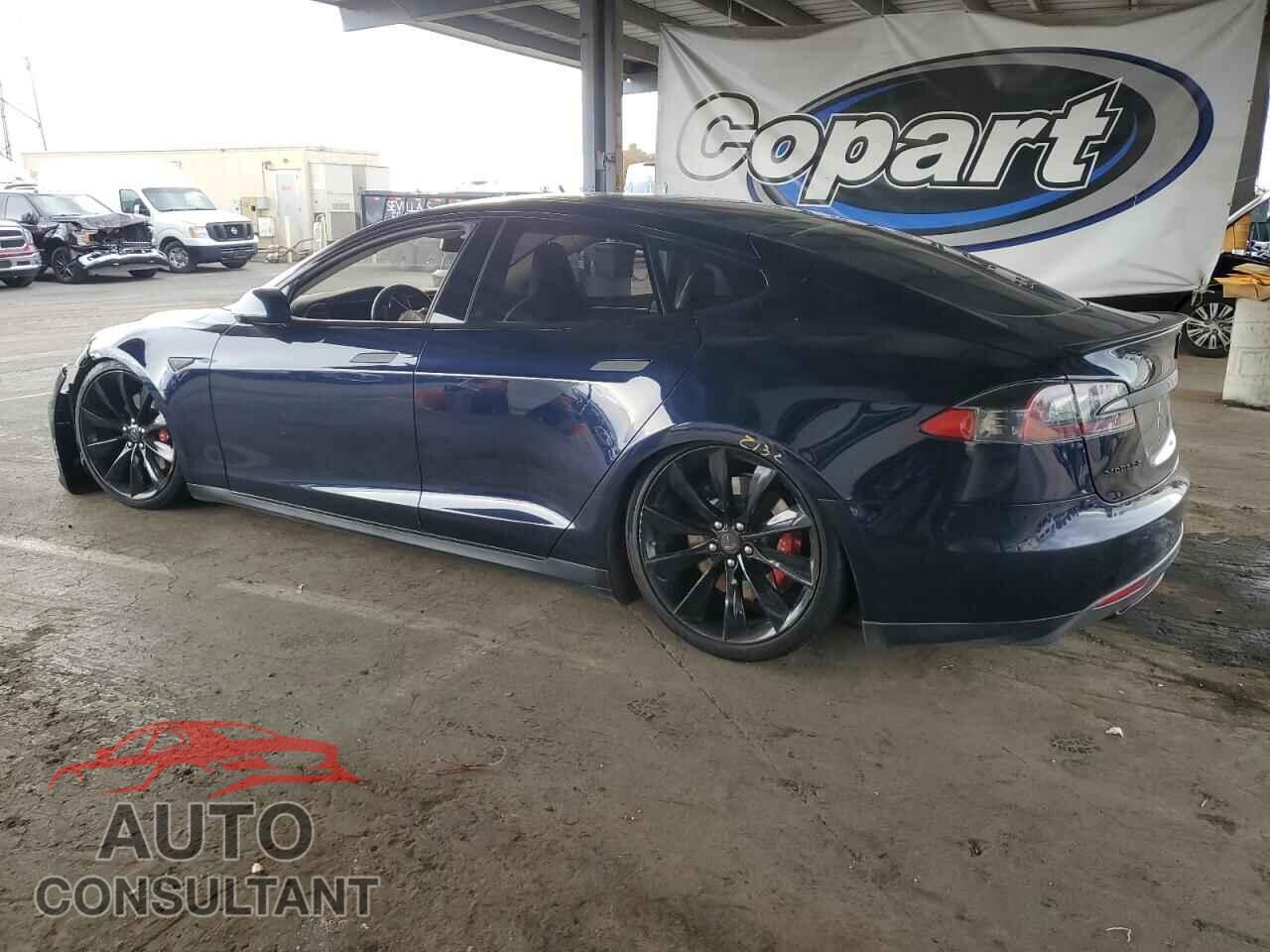 TESLA MODEL S 2013 - 5YJSA1CP0DFP08227