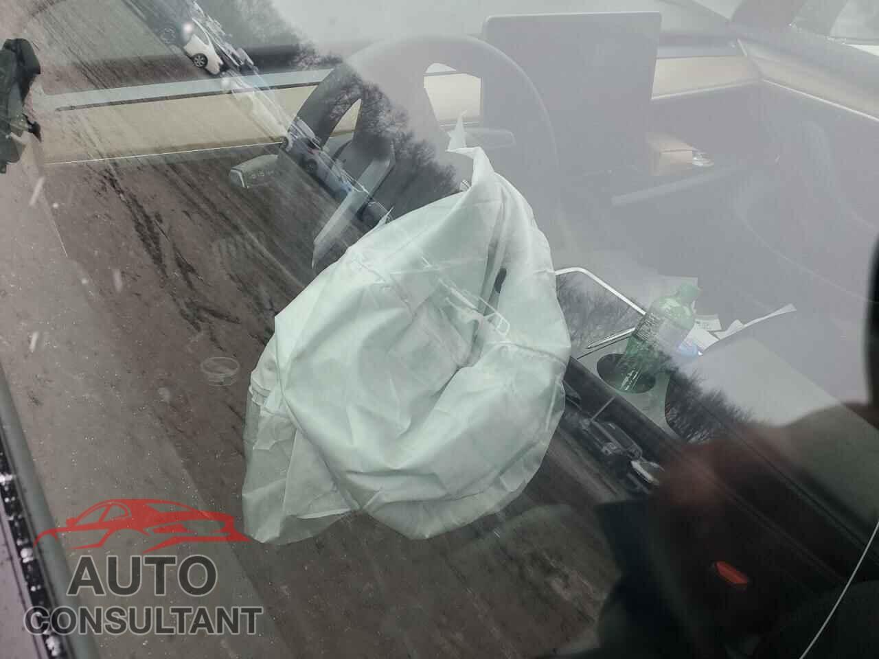 TESLA MODEL 3 2022 - 5YJ3E1EC0NF269745