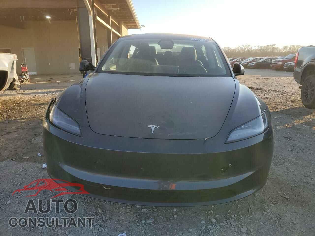 TESLA MODEL 3 2024 - 5YJ3E1EA1RF846593
