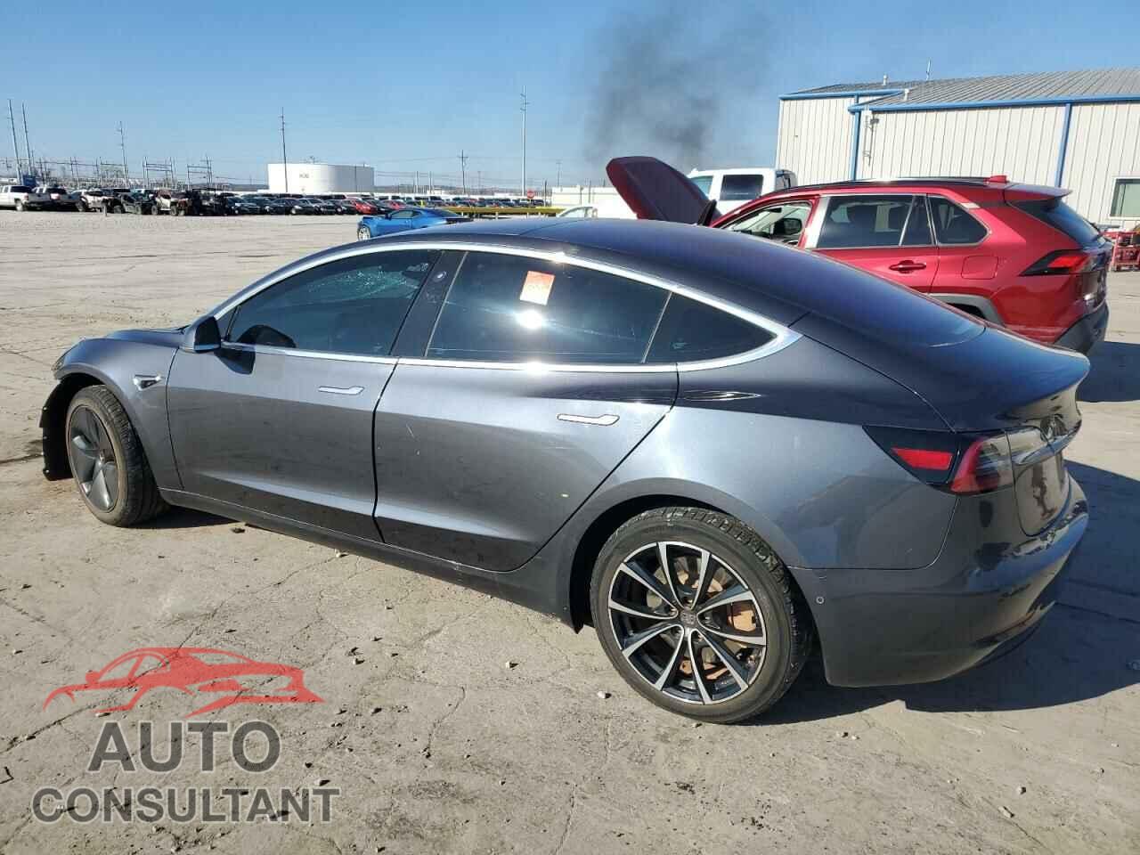 TESLA MODEL 3 2018 - 5YJ3E1EA5JF006823