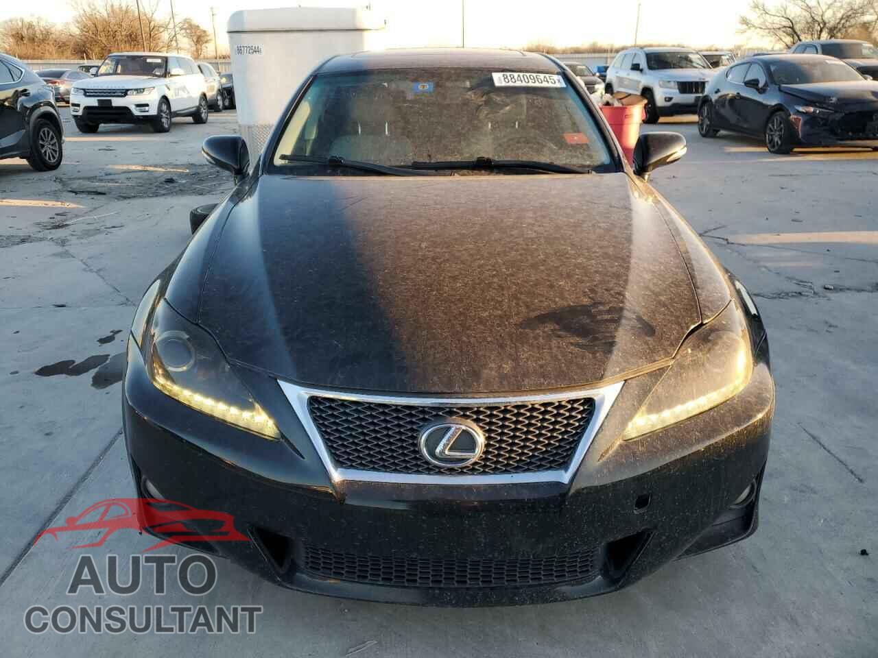 LEXUS IS 2011 - JTHBF5C20B5148333