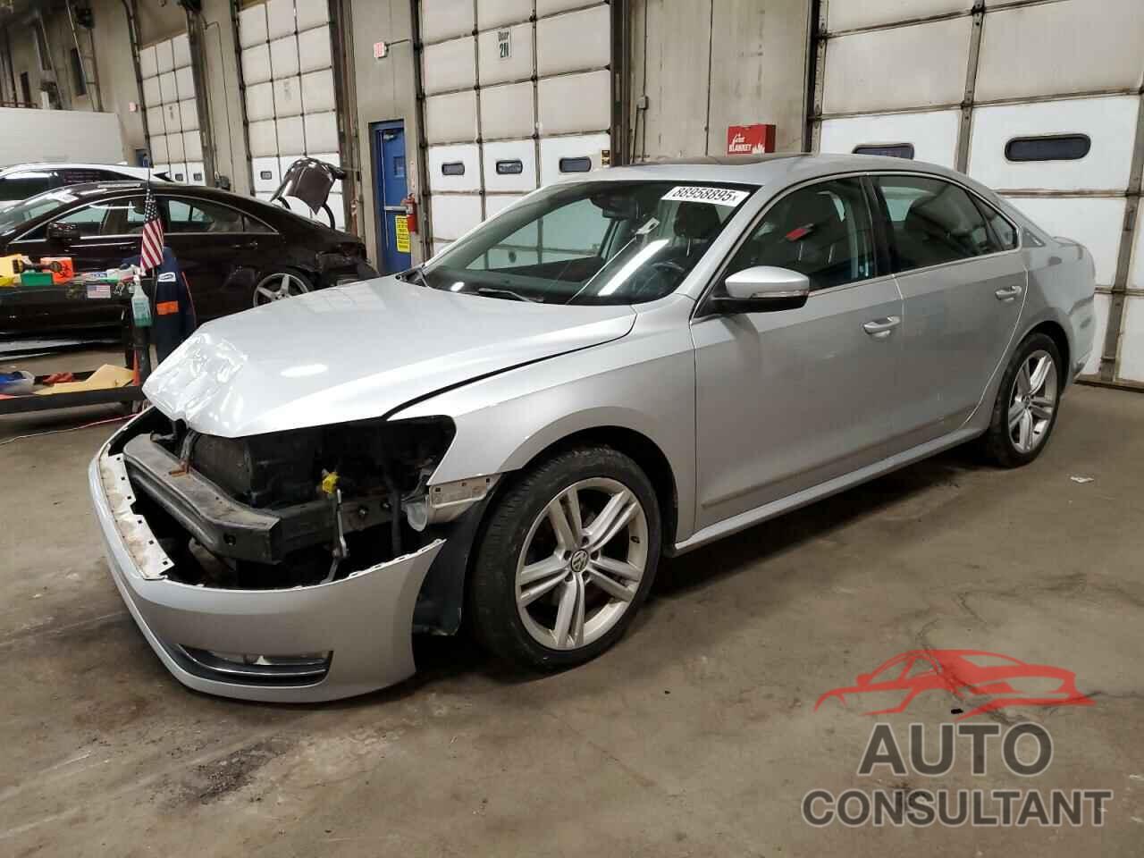 VOLKSWAGEN PASSAT 2013 - 1VWCN7A30DC049989