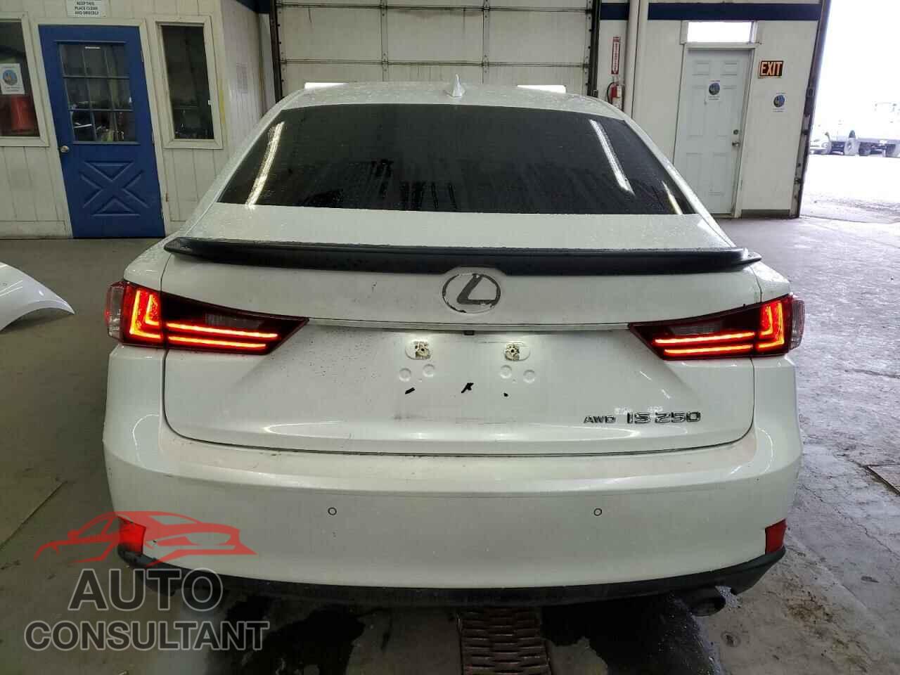 LEXUS IS 2014 - JTHCF1D2XE5011836