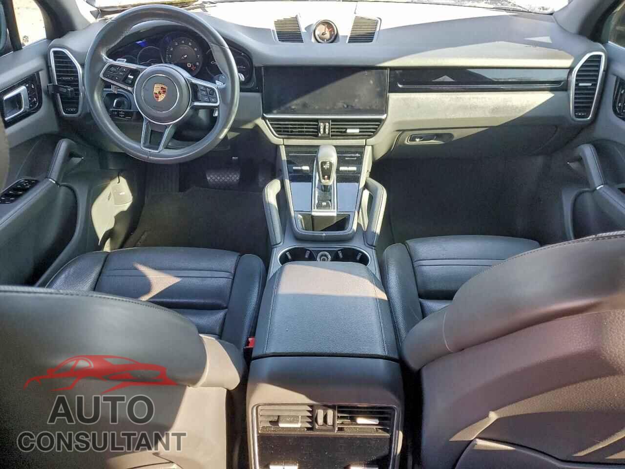 PORSCHE CAYENNE 2020 - WP1AA2AY2LDA04192