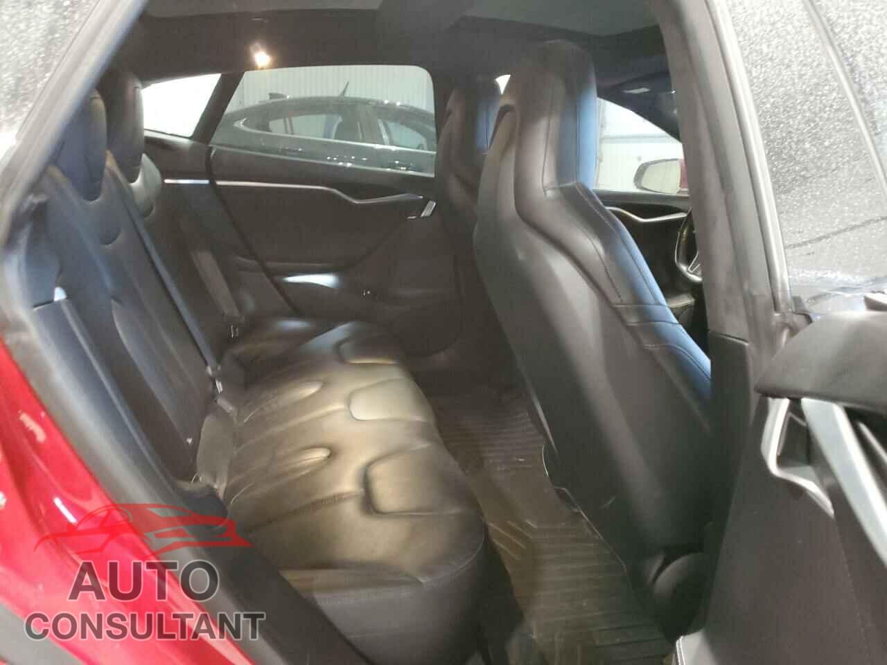 TESLA MODEL S 2015 - 5YJSA1E40FF114498