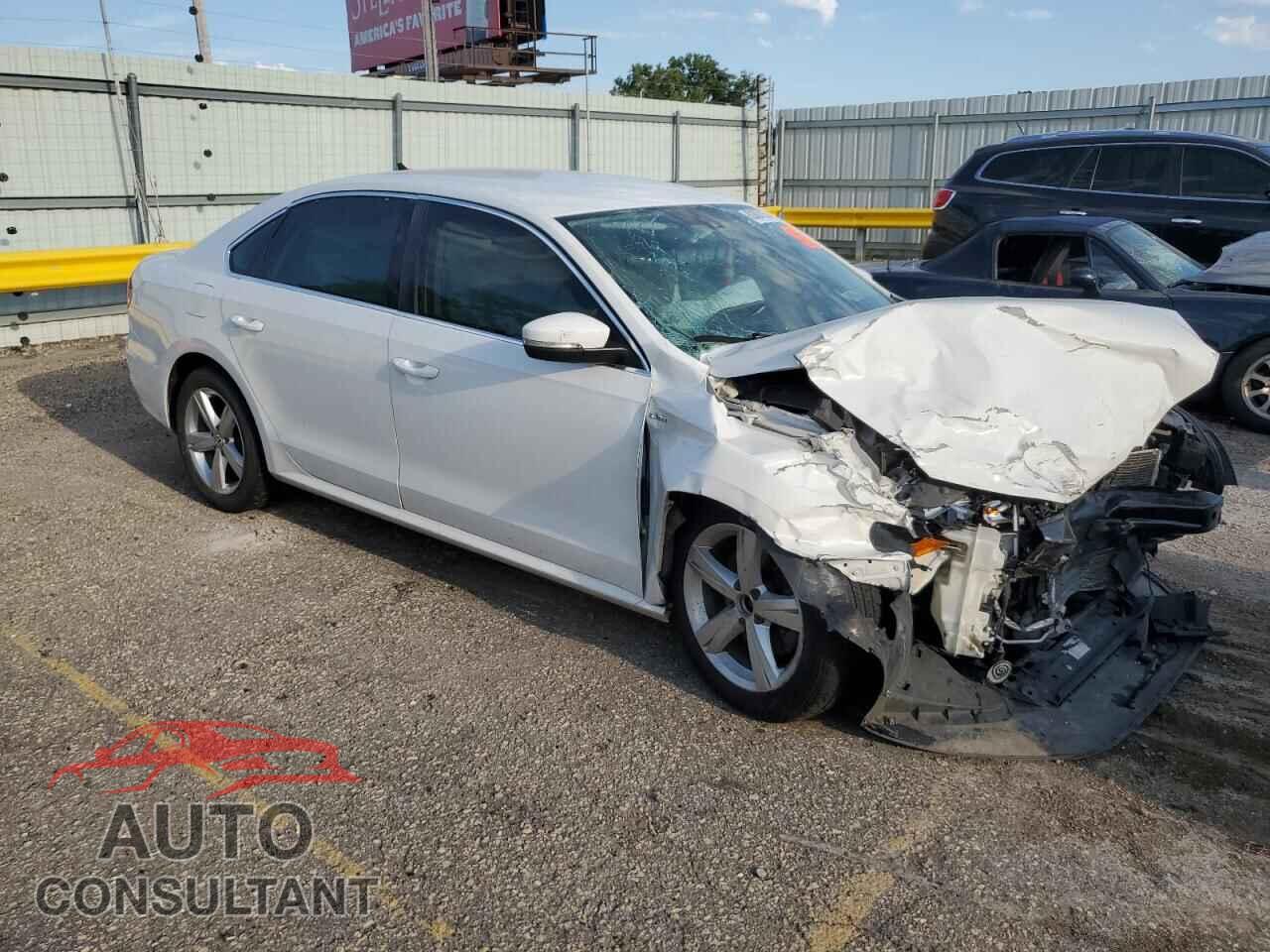 VOLKSWAGEN PASSAT 2014 - 1VWAT7A36EC026702