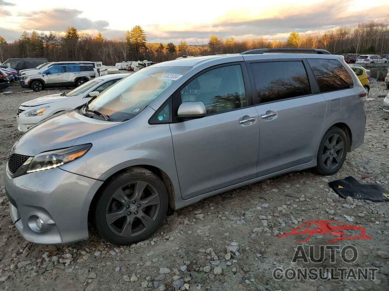 TOYOTA SIENNA 2017 - 5TDXZ3DC8HS898186