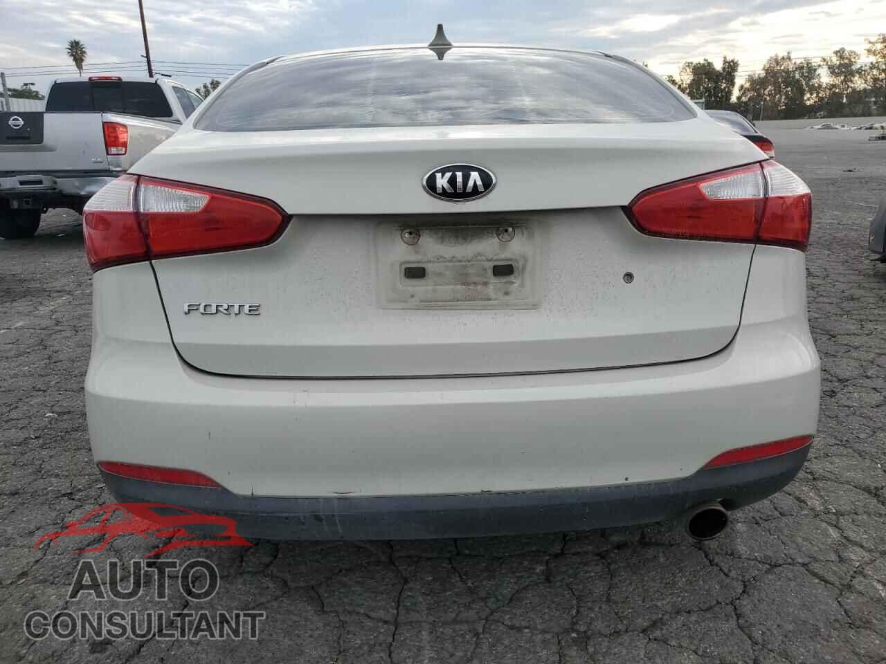 KIA FORTE 2015 - KNAFK4A60F5283460
