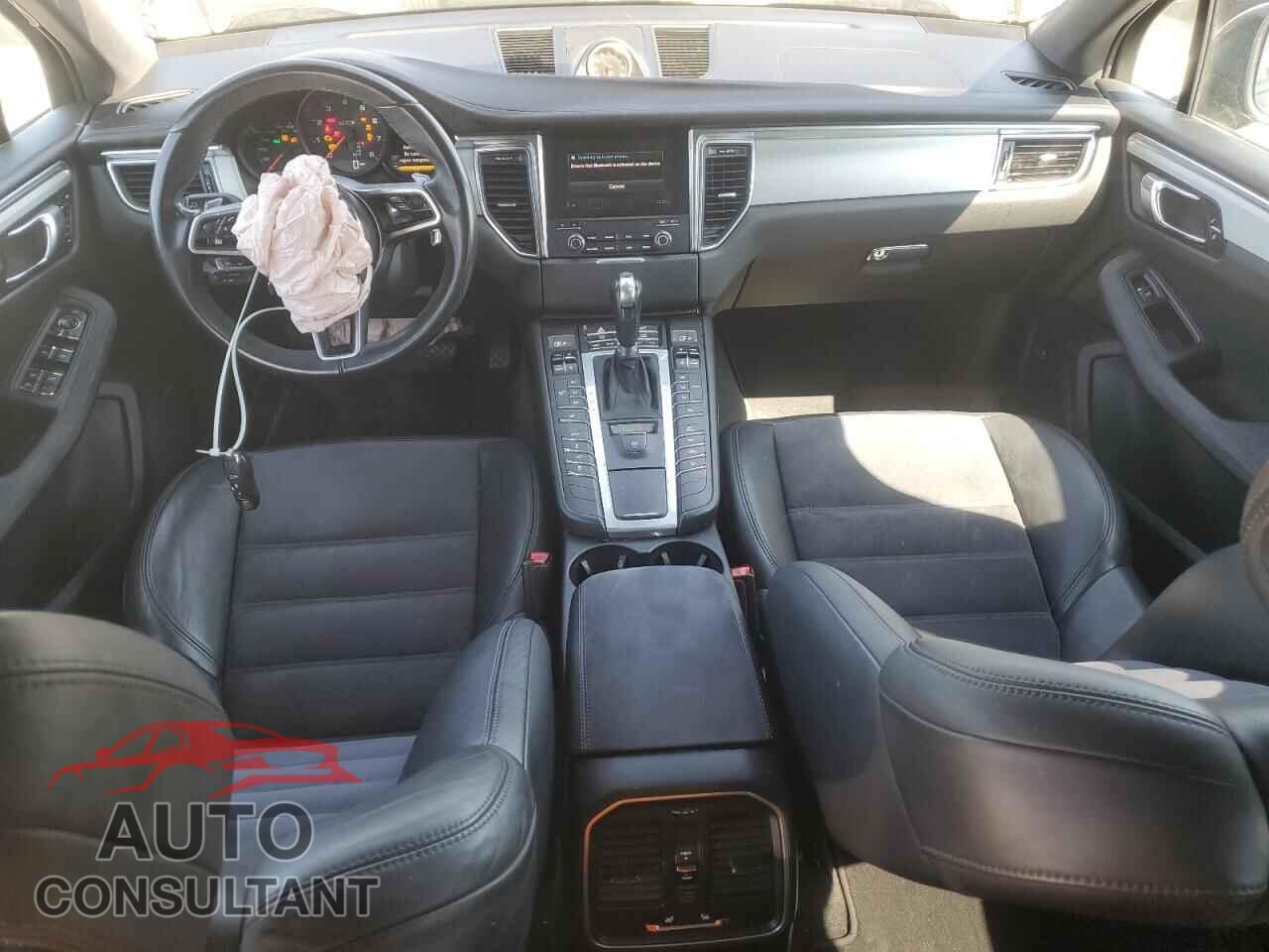 PORSCHE MACAN 2018 - WP1AG2A53JLB60233