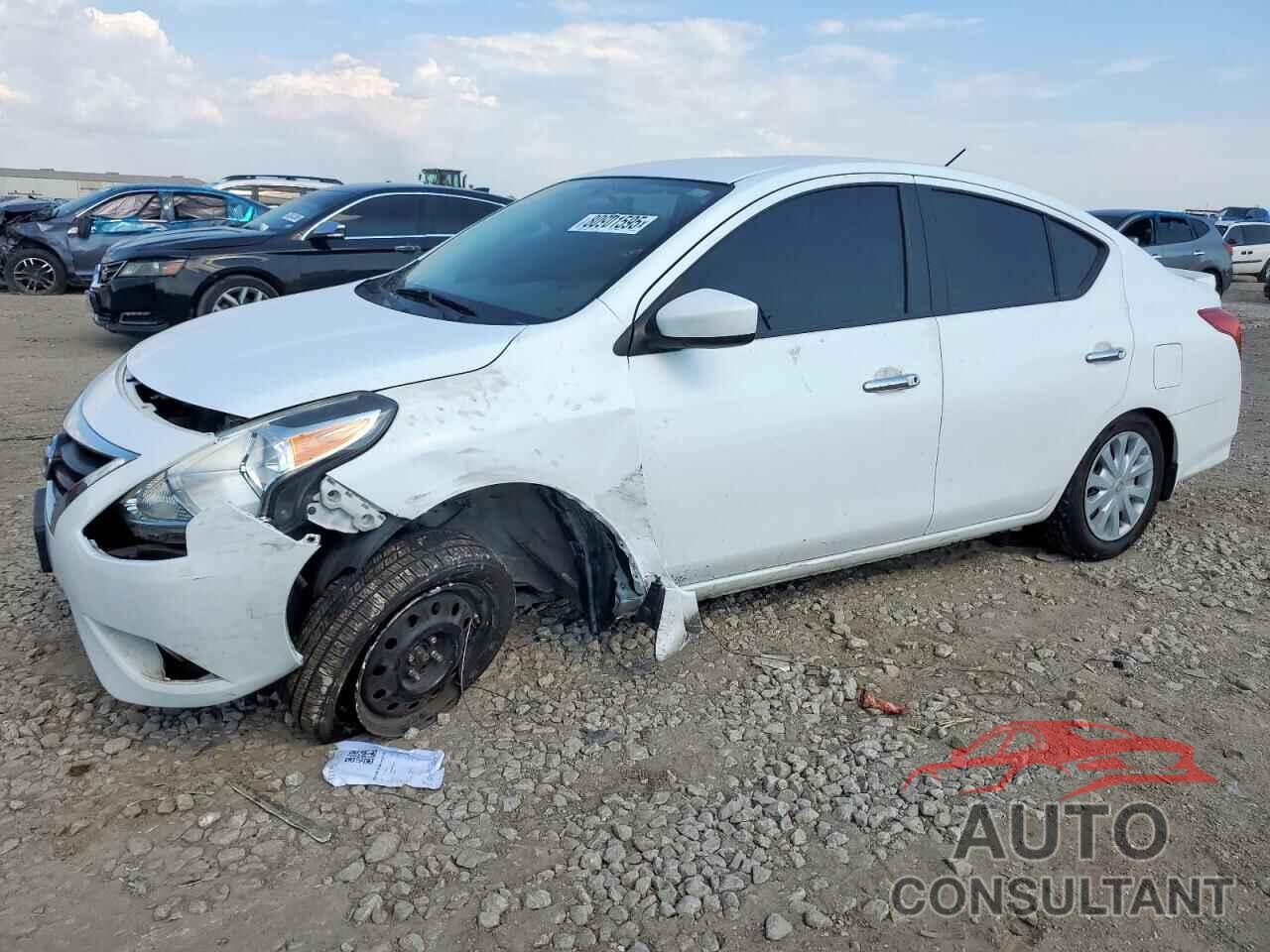 NISSAN VERSA 2015 - 3N1CN7APXFL821009