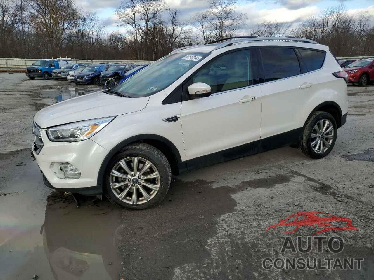 FORD ESCAPE 2017 - 1FMCU9J91HUC21688
