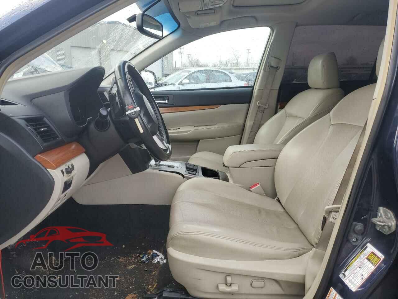 SUBARU OUTBACK 2013 - 4S4BRBKC5D3207971