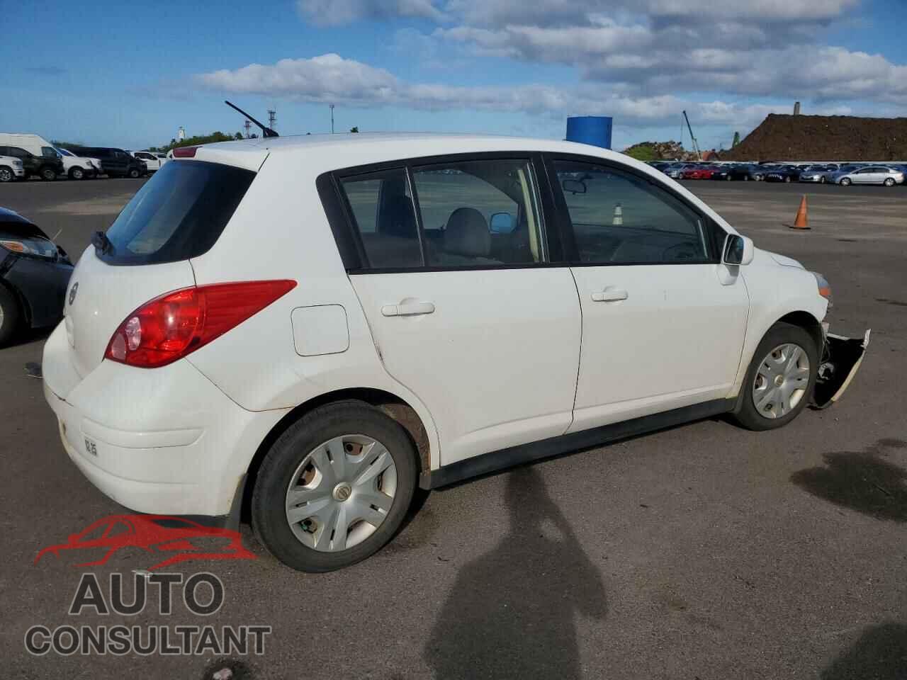 NISSAN VERSA 2011 - 3N1BC1CP5BL441517