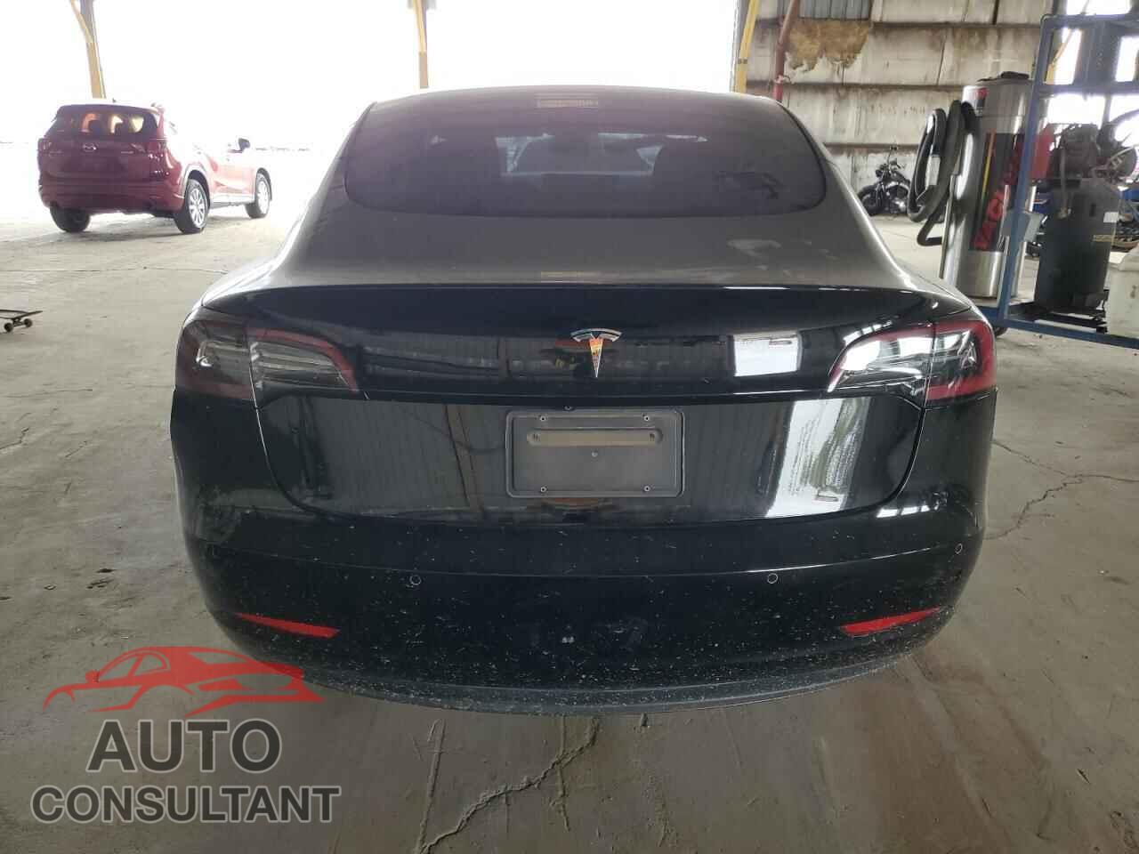 TESLA MODEL 3 2019 - 5YJ3E1EA4KF399019