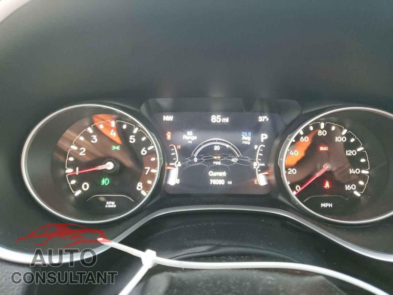 JEEP COMPASS 2020 - 3C4NJDBB5LT100613