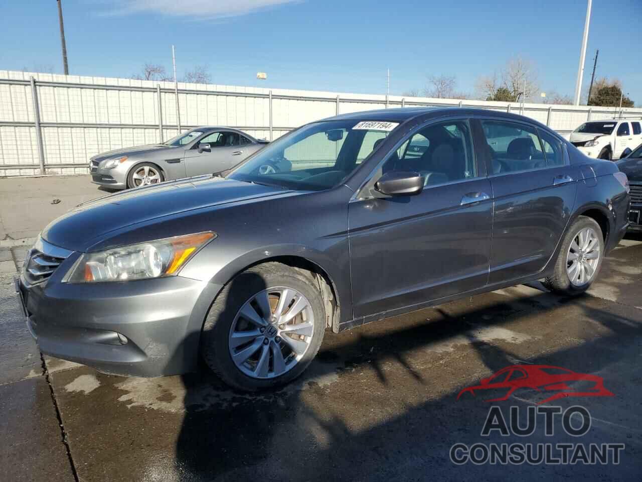 HONDA ACCORD 2011 - 1HGCP3F88BA015528