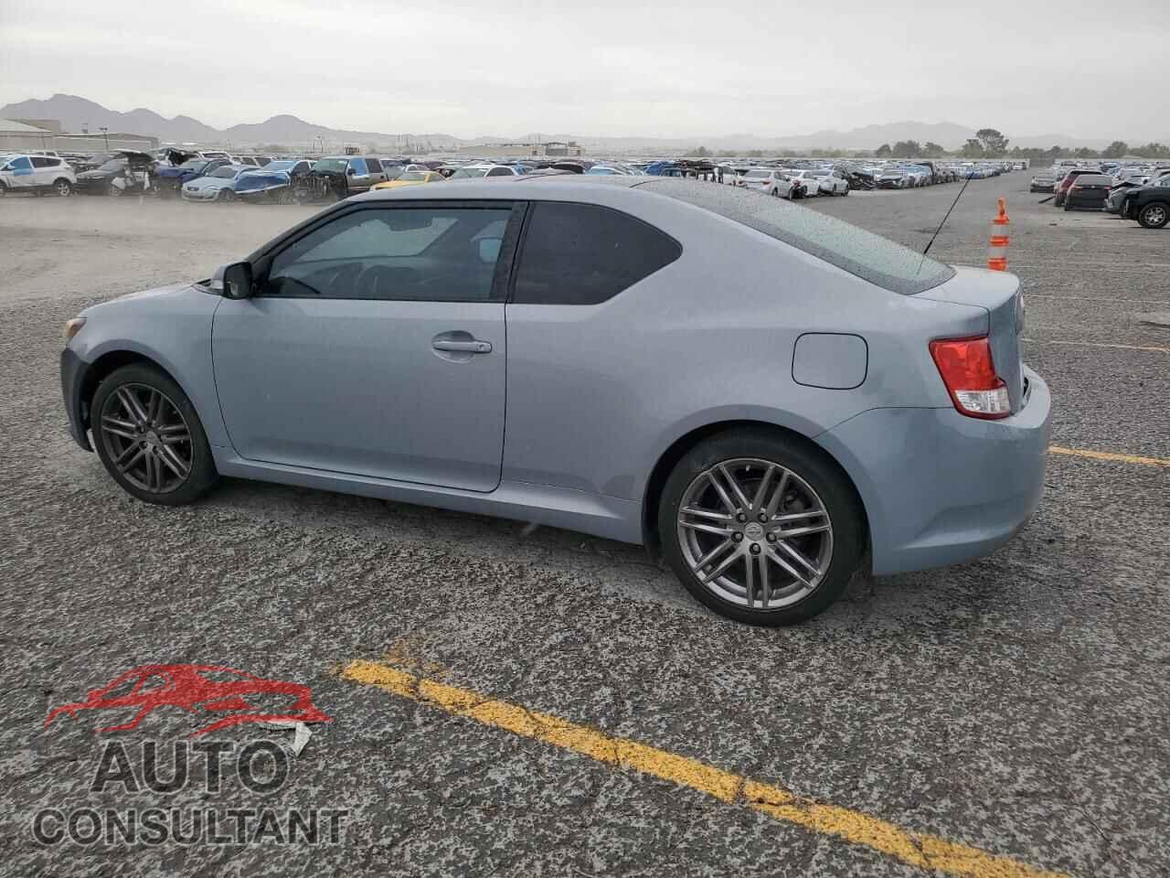 TOYOTA SCION 2011 - JTKJF5C76B3011443