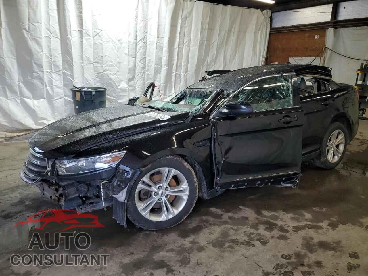FORD TAURUS 2013 - 1FAHP2E84DG211763