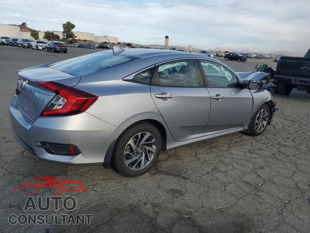 HONDA CIVIC 2018 - 2HGFC2F78JH558453