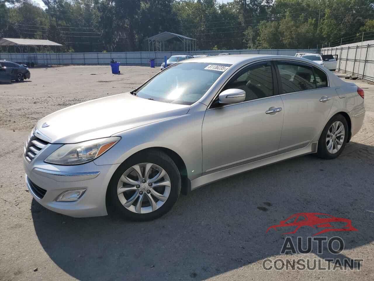 HYUNDAI GENESIS 2013 - KMHGC4DD0DU240167