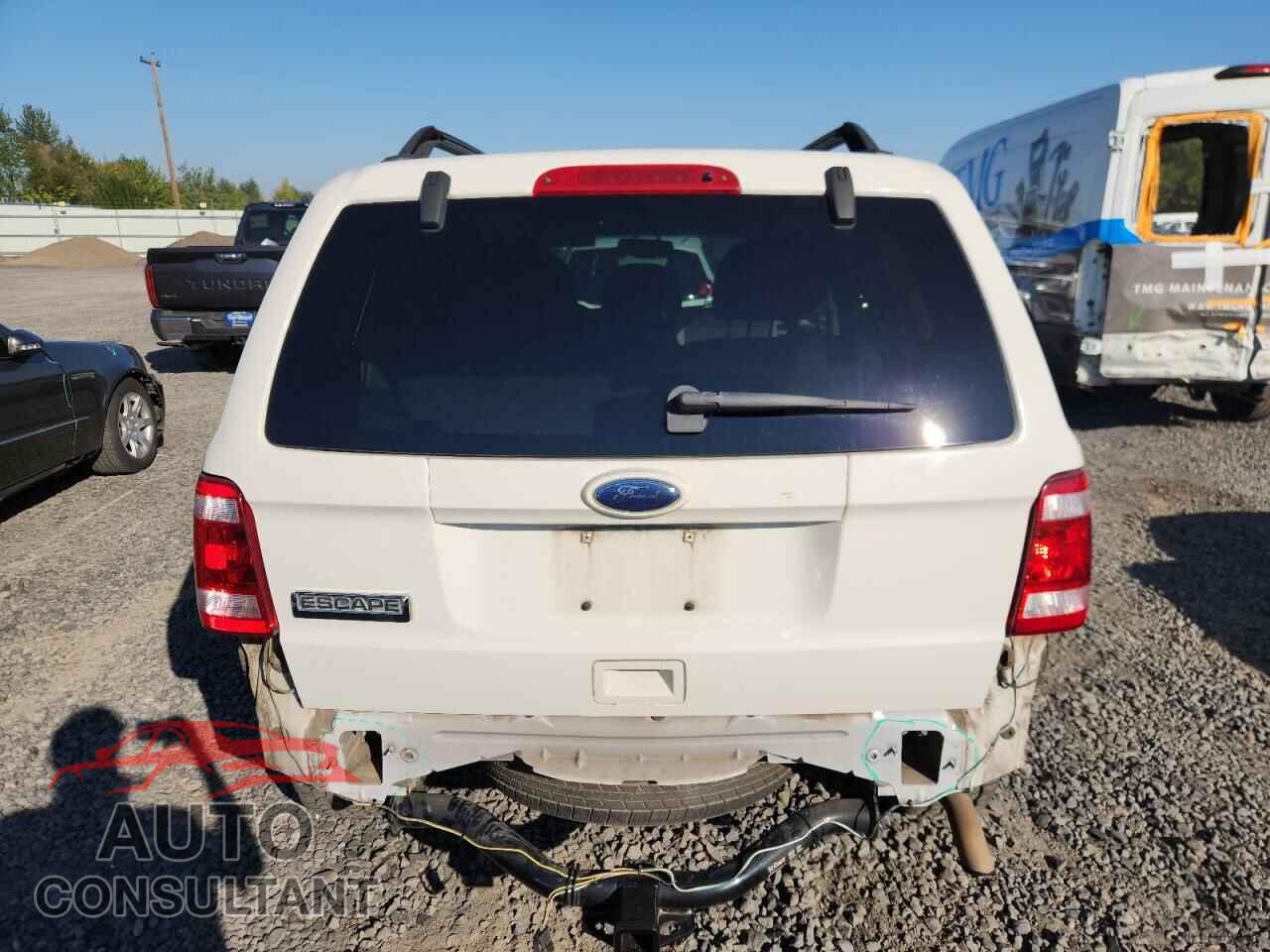 FORD ESCAPE 2011 - 1FMCU0D77BKA44671
