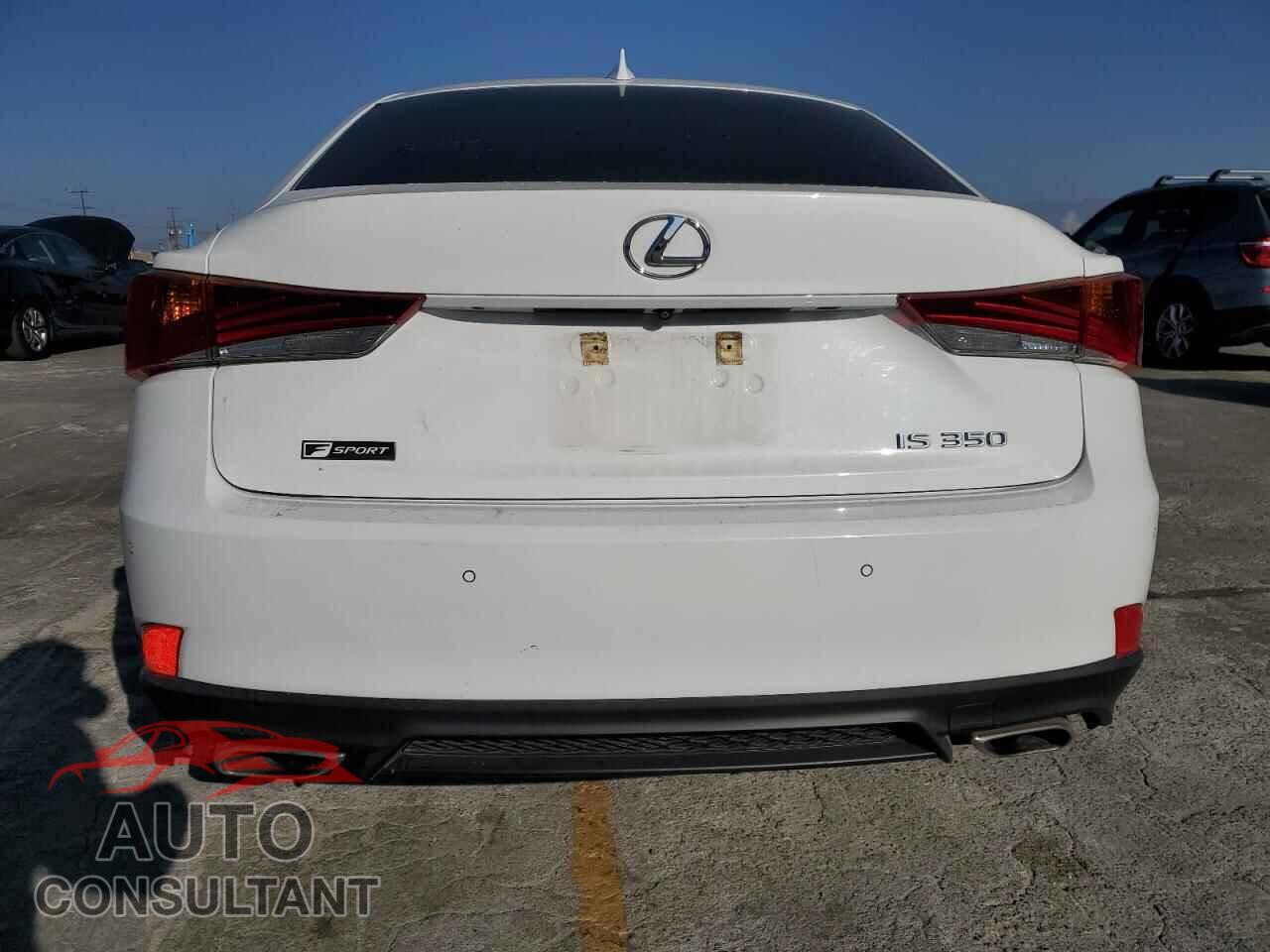 LEXUS IS 2018 - JTHBZ1D24J5031996