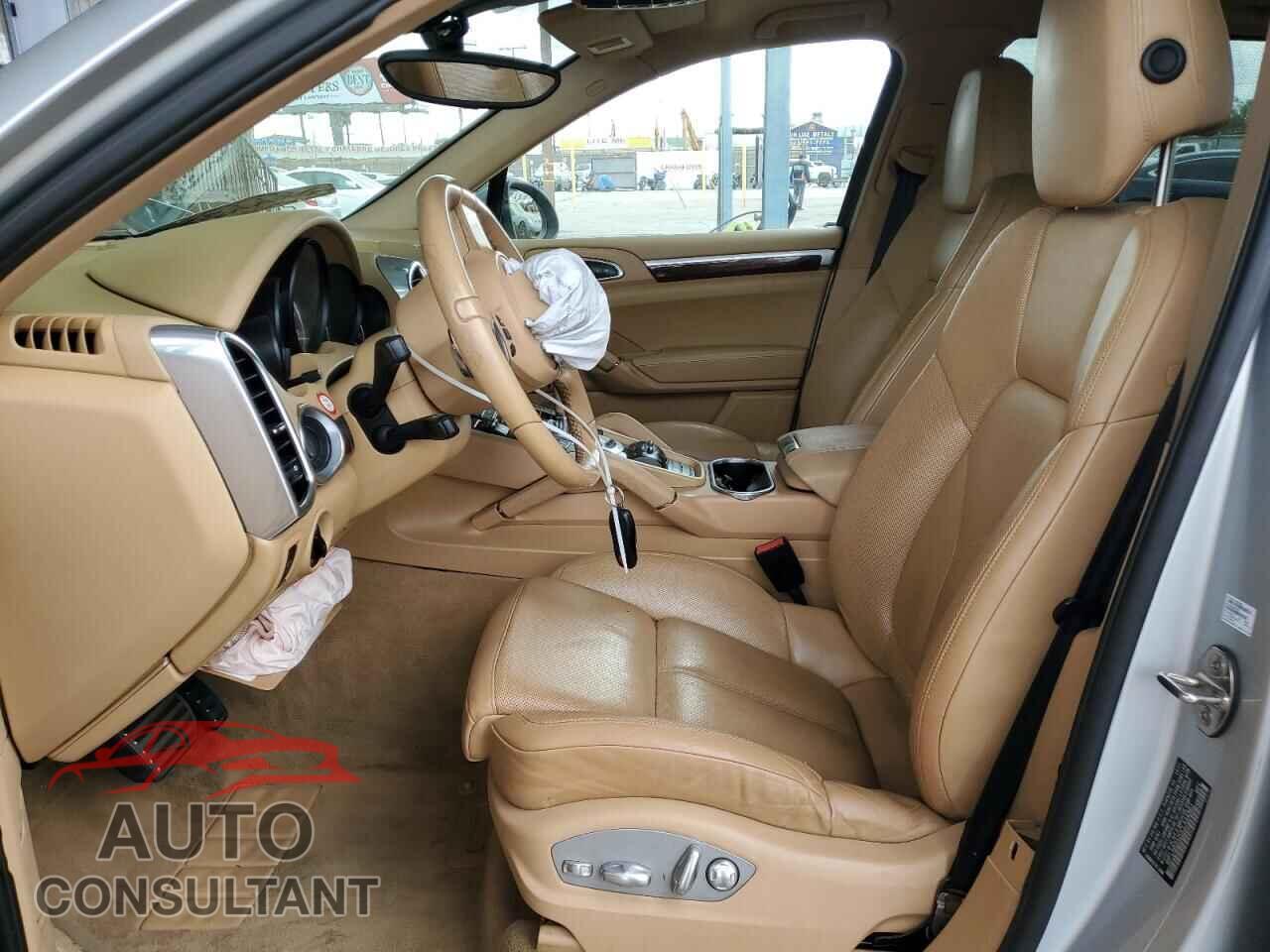 PORSCHE CAYENNE 2012 - WP1AB2A20CLA44561