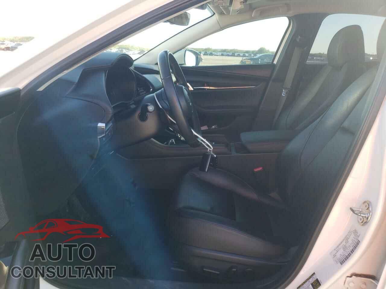 MAZDA 3 2019 - 3MZBPAEM7KM101202