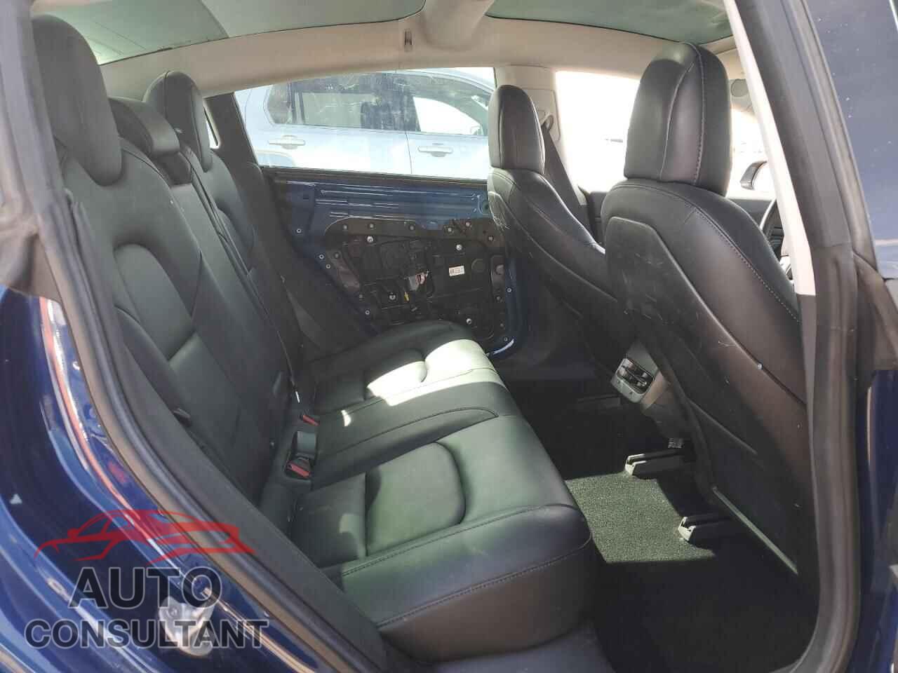 TESLA MODEL 3 2018 - 5YJ3E1EB9JF091996