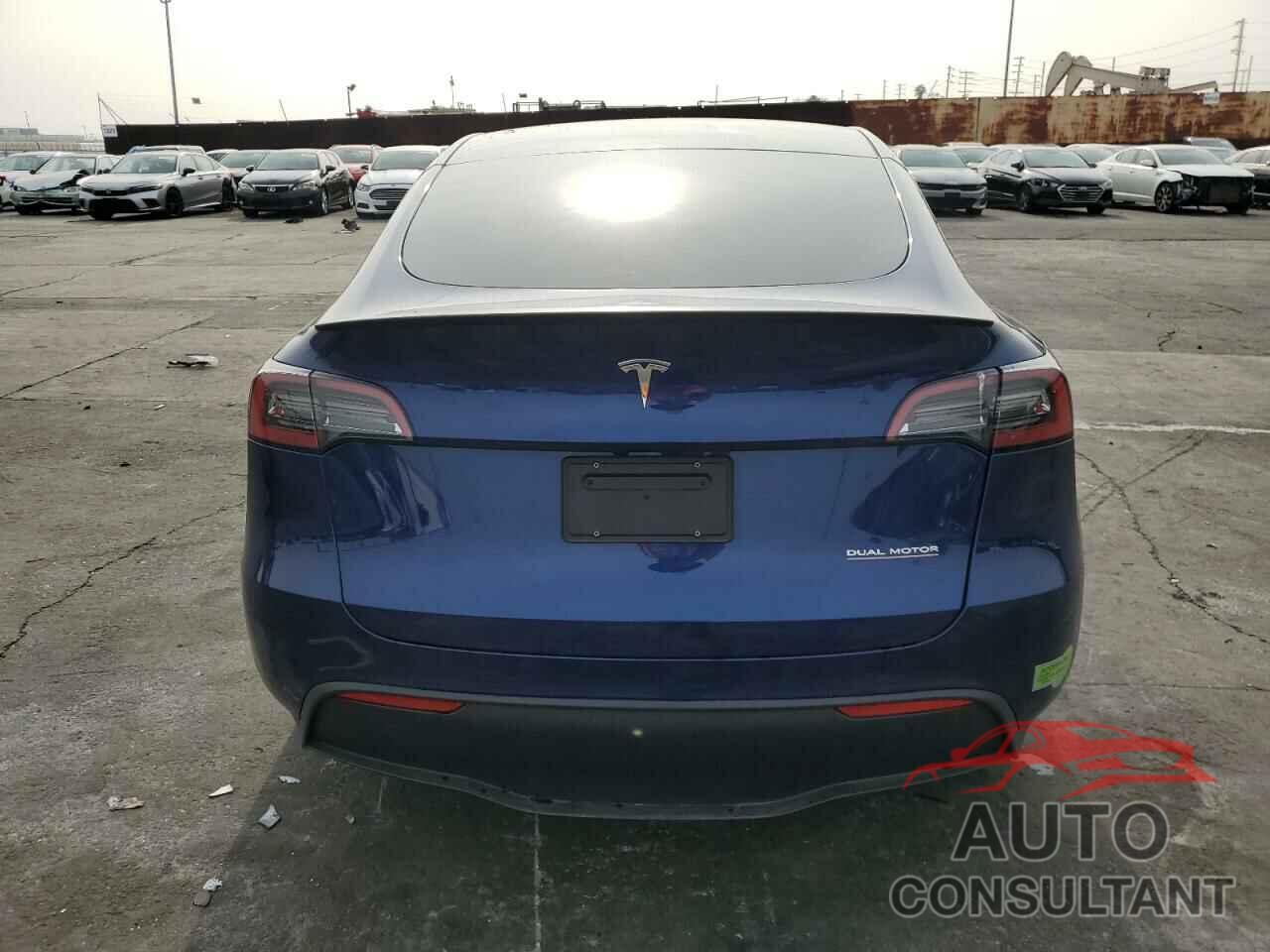 TESLA MODEL Y 2023 - 7SAYGDEFXPF702411