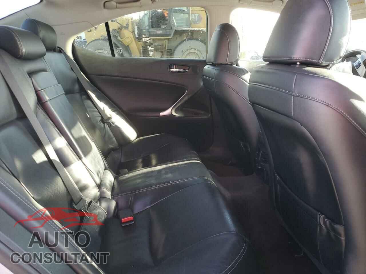 LEXUS IS 2012 - JTHCF5C26C5056696