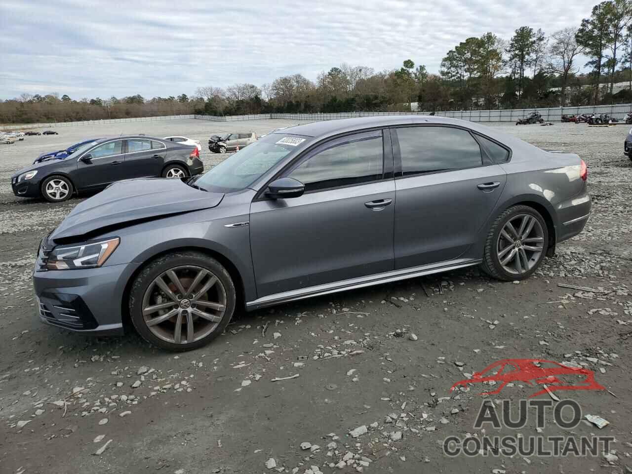 VOLKSWAGEN PASSAT 2018 - 1VWAA7A34JC027170