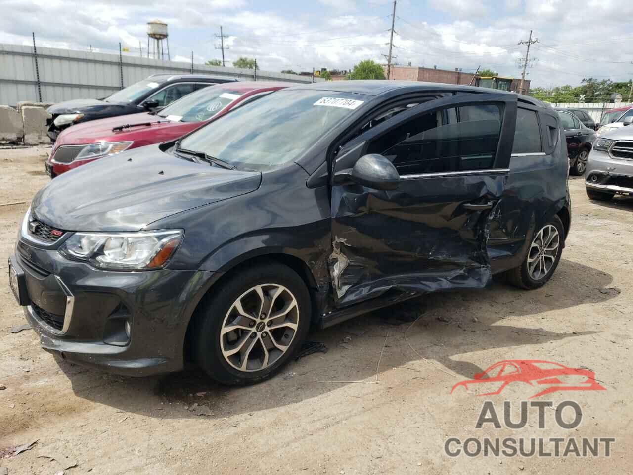 CHEVROLET SONIC 2018 - 1G1JD6SH4J4105786