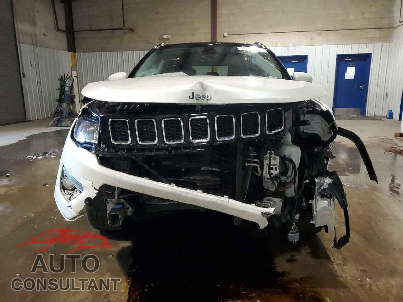 JEEP COMPASS 2018 - 3C4NJDCB0JT245215