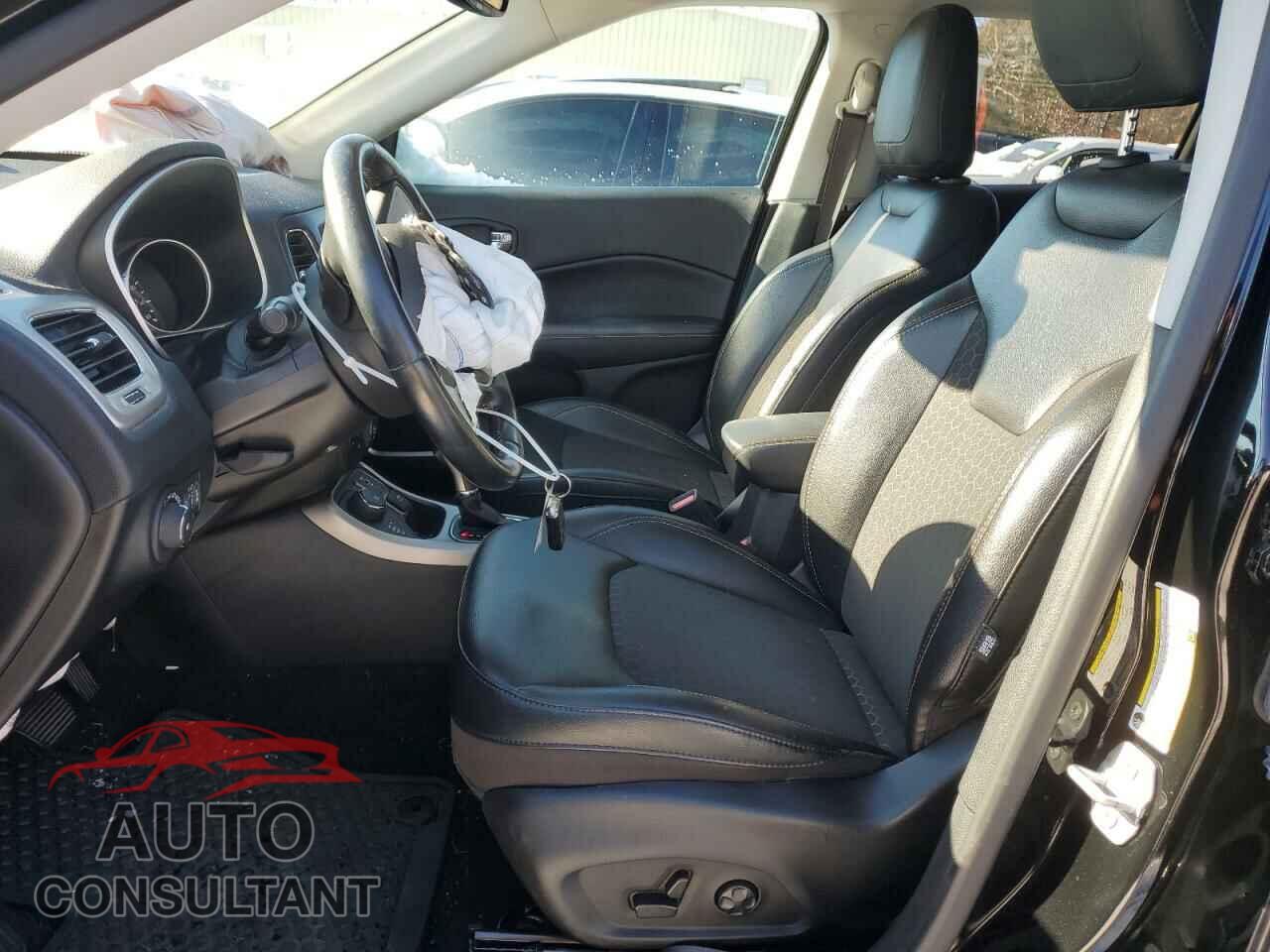 JEEP COMPASS 2020 - 3C4NJDBB6LT138562