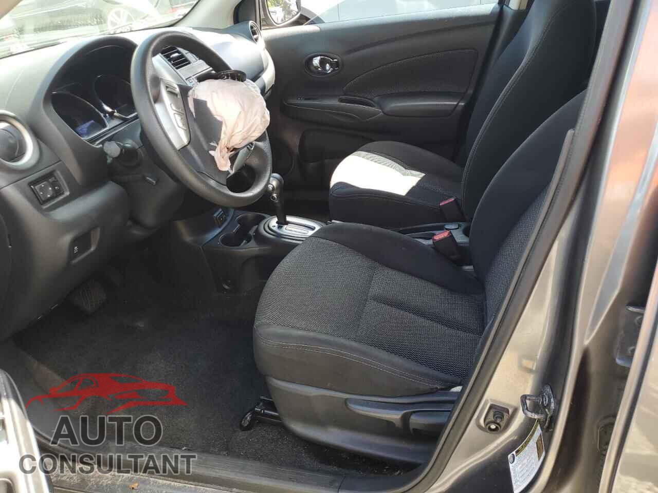 NISSAN VERSA 2017 - 3N1CN7AP3HL818925