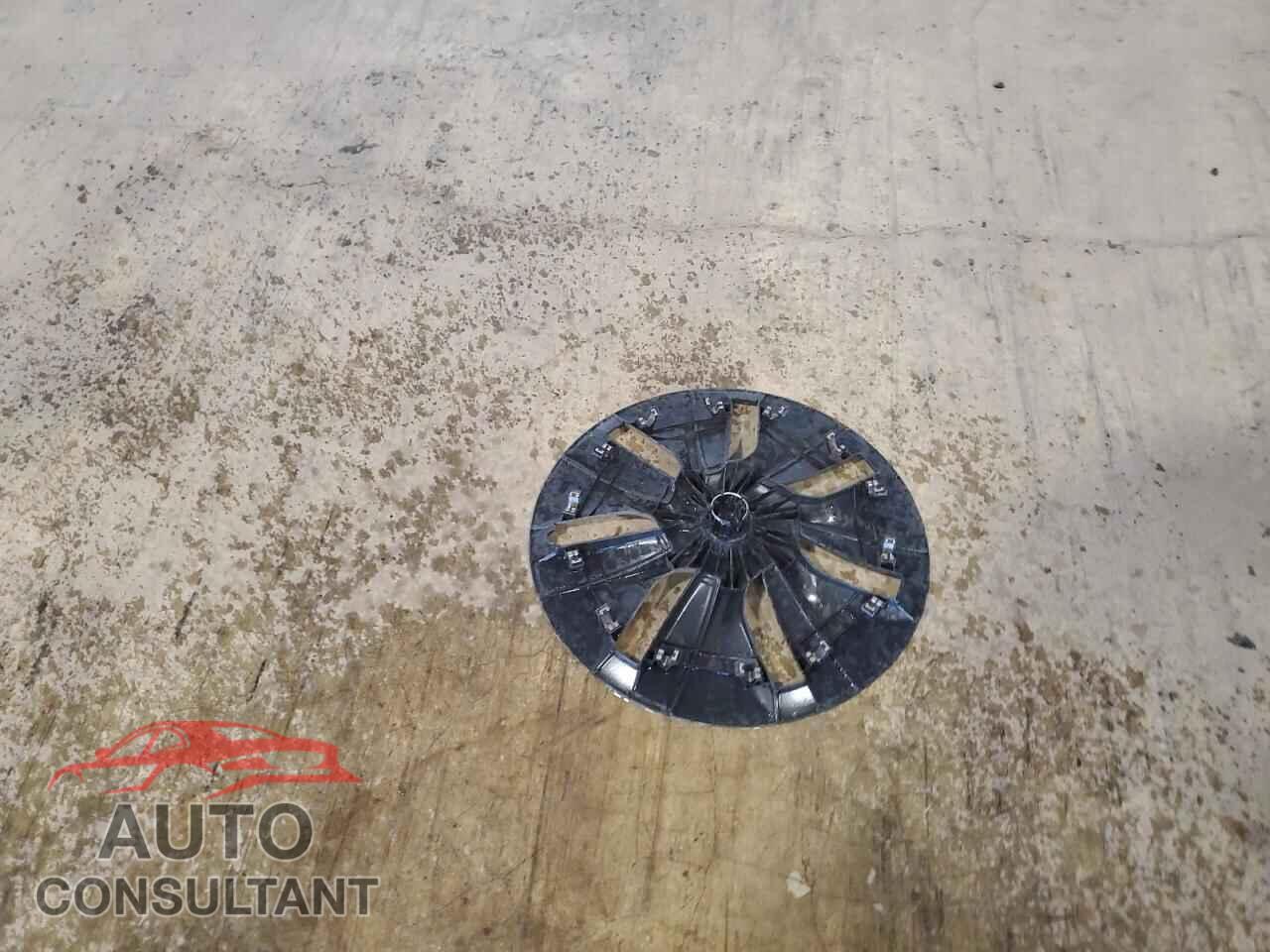 TESLA MODEL Y 2021 - 5YJYGDEE6MF201368