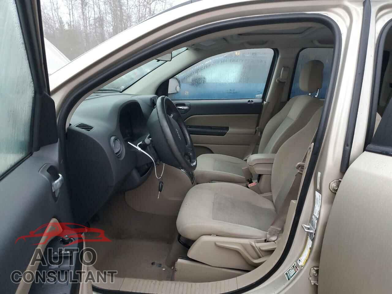JEEP COMPASS 2010 - 1J4NT4FBXAD585591