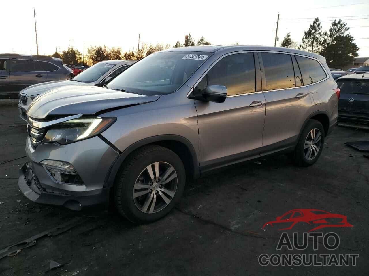 HONDA PILOT 2018 - 5FNYF6H53JB035901