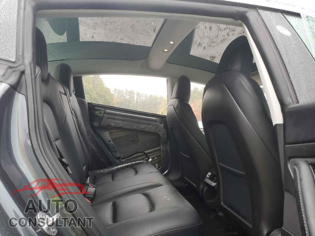 TESLA MODEL 3 2020 - 5YJ3E1EA0LF736612