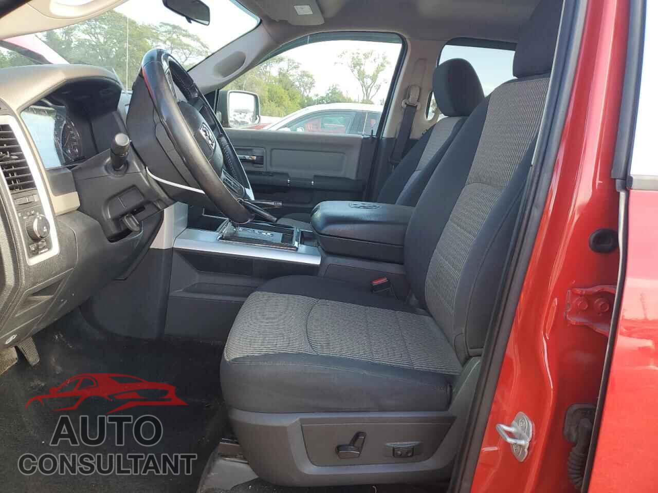 DODGE RAM 1500 2012 - 1C6RD7LT0CS274468